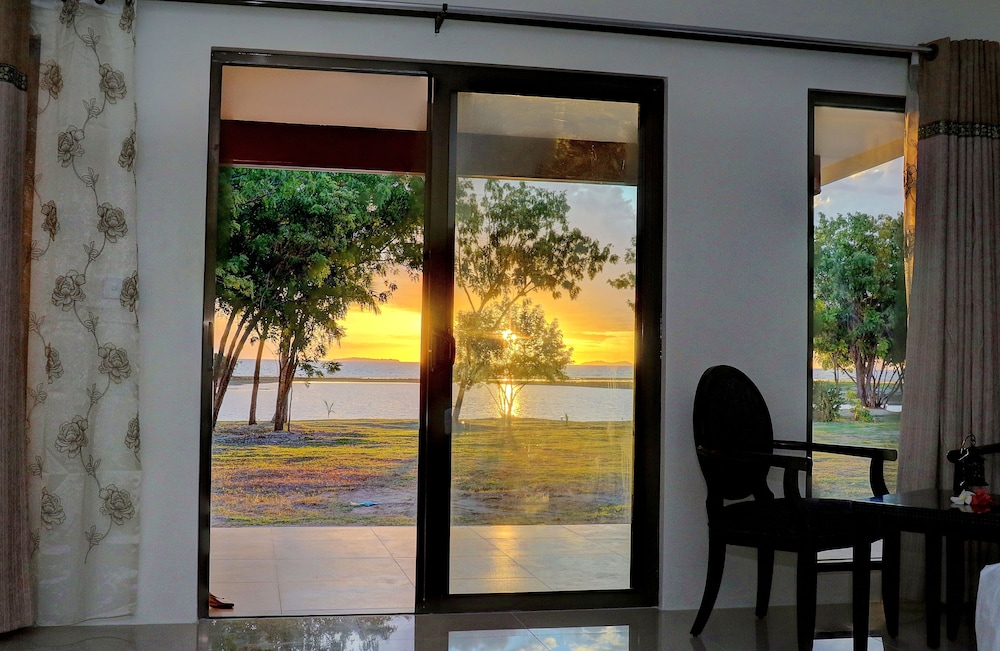 Nila Beach Resort Fiji 17/32