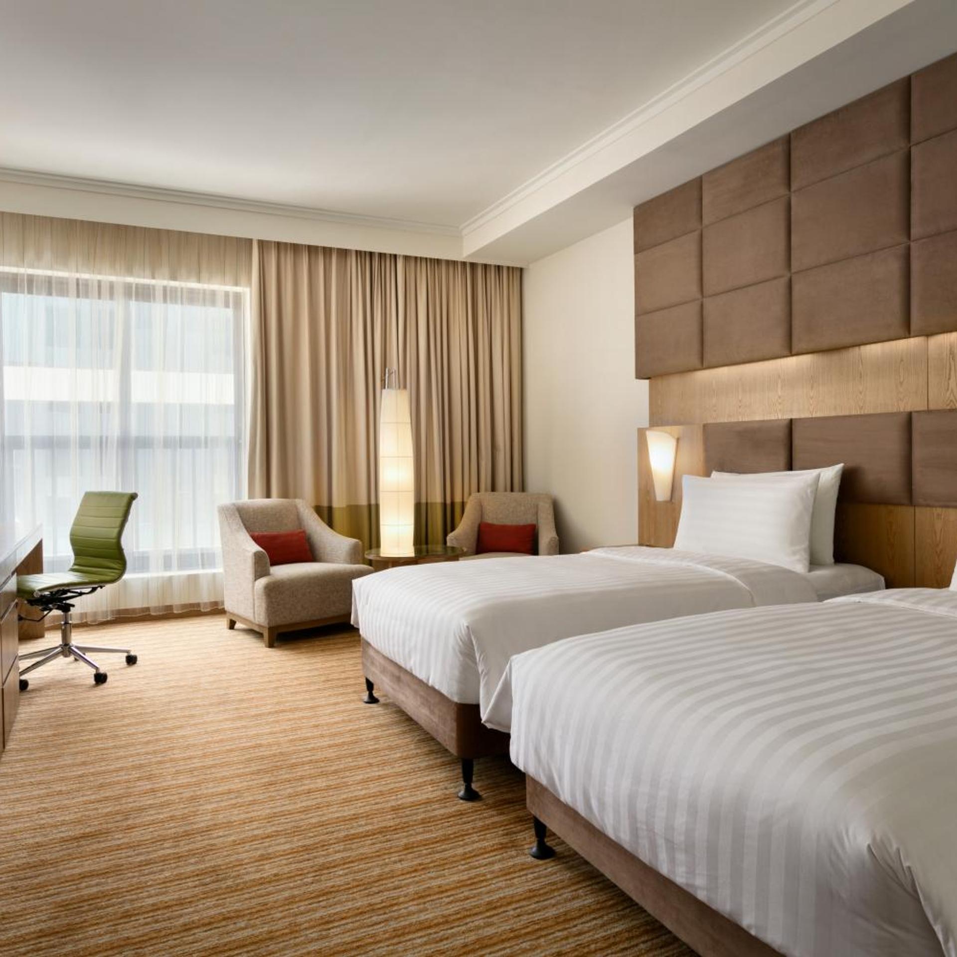 Traders, Club, Superior, King Bed, Lounge Access