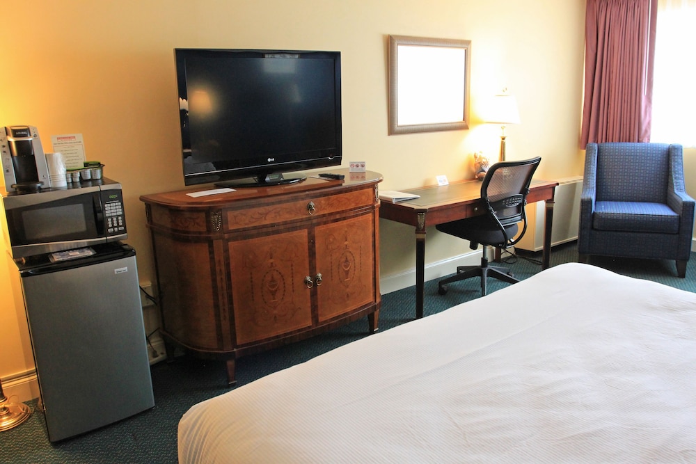 Fireside Inn And Suites Waterville 20/68