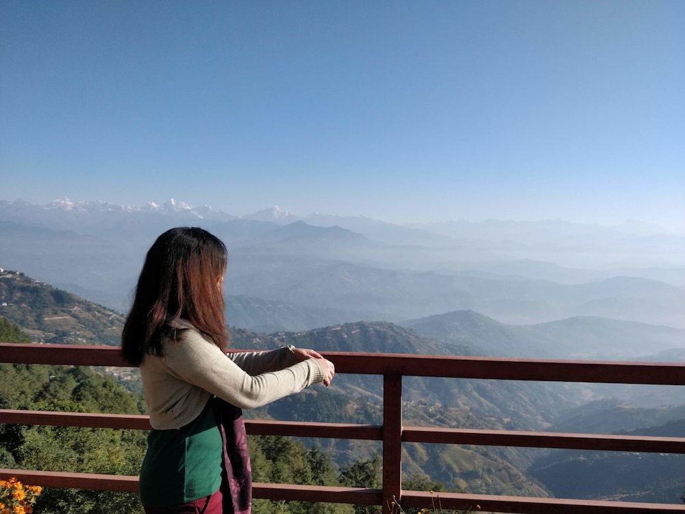Everest Manla Resort 30/50