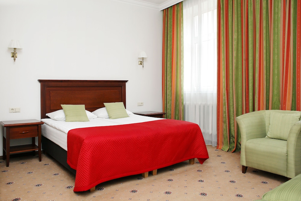 Radi Un Draugi Hotel 20/65