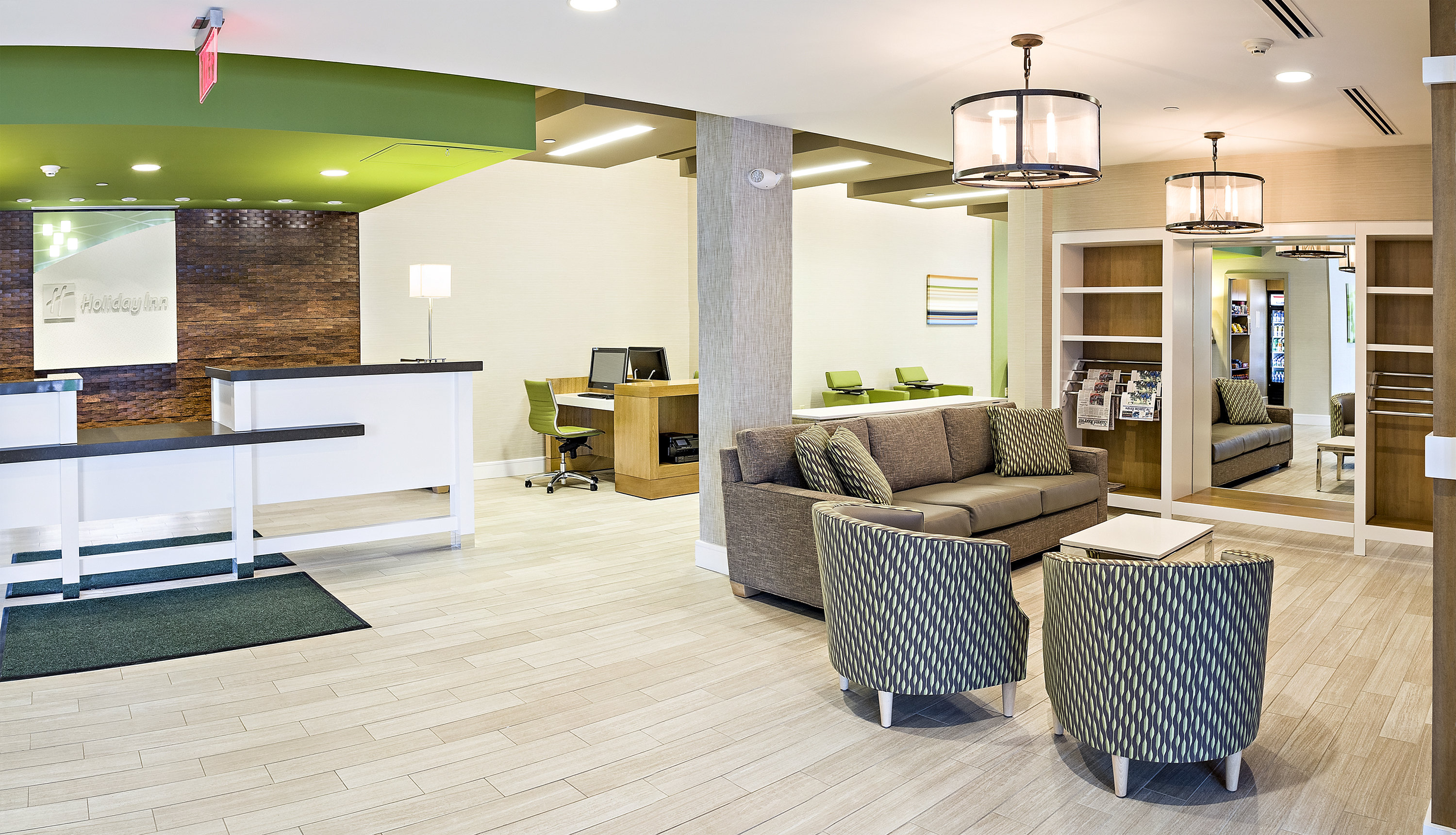 Holiday Inn Salem (I-93 At Exit 2) 29/43