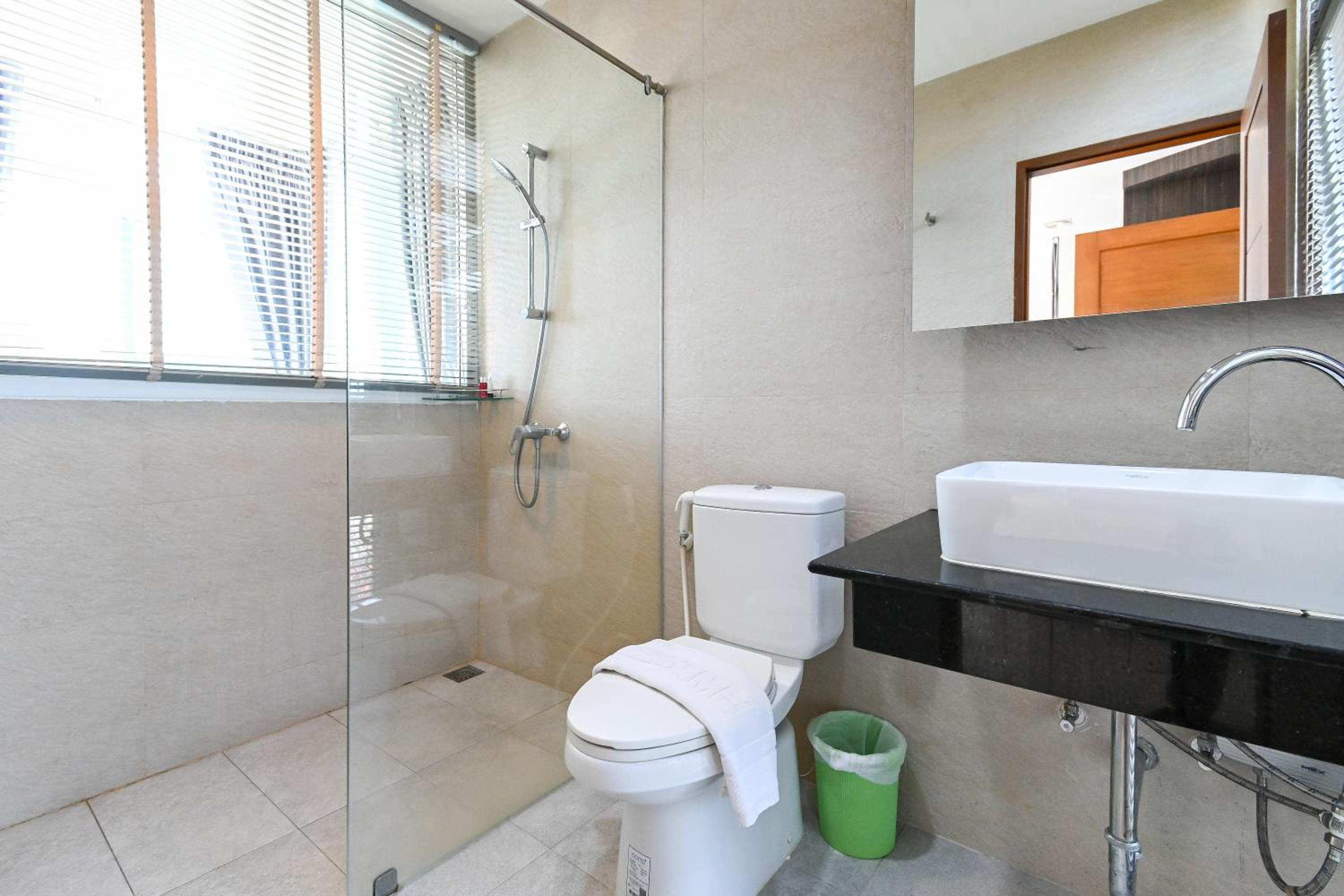 Golden Sea Hua Hin Hotel 64/65