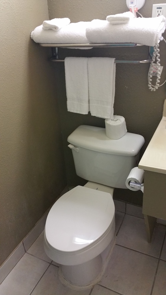 Stay Express Inn Near Ft. Sam Houston photo3