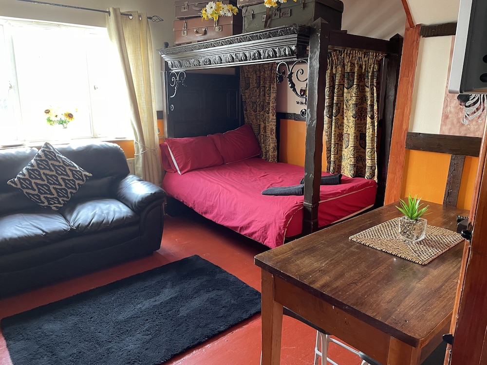 OYO Yarm Cottages 39/64