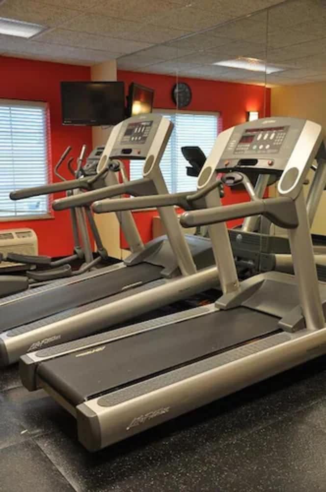 Country Inn and Suites By Radisson Covington LA 24/43