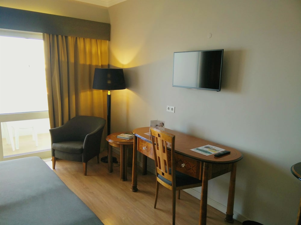 Golden Tulip Porto Gaia Hotel 60/68
