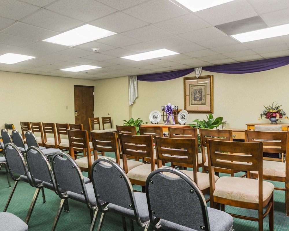 Quality Inn & Suites North Montgomery 33/34