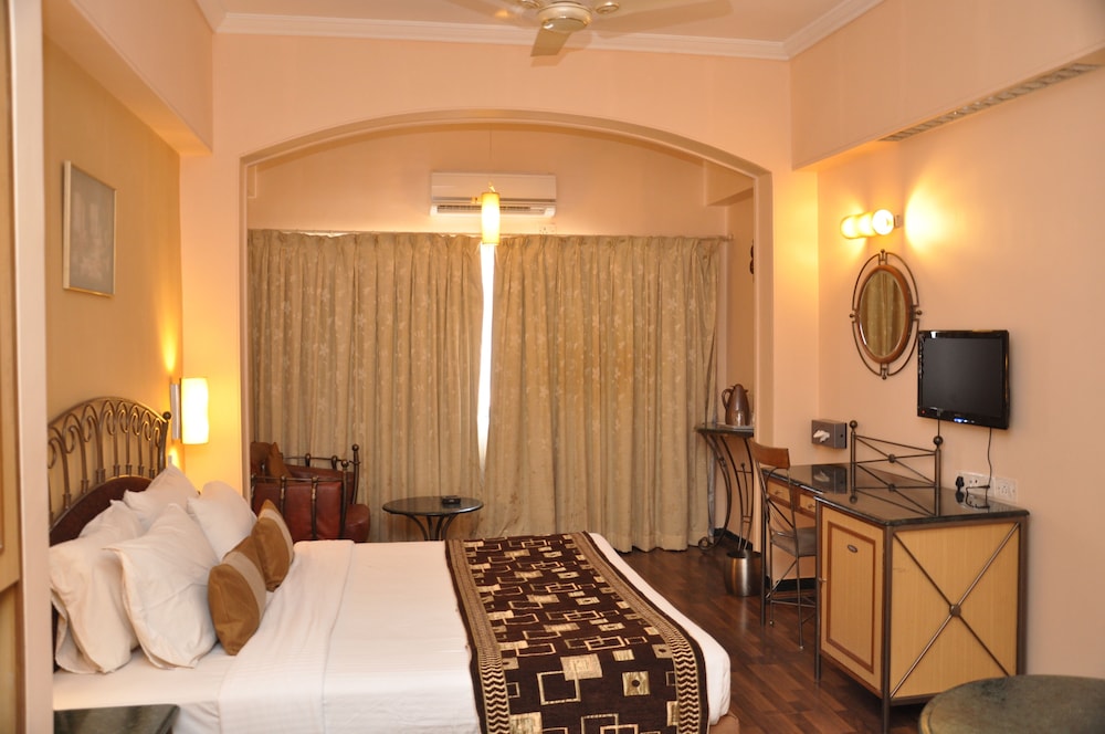 Hotel Gurukripa 11/50