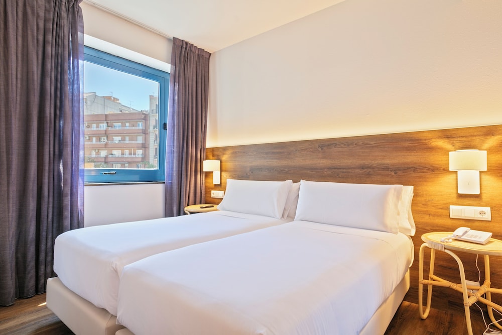 ROOM, SINGLE, DOUBLE BED