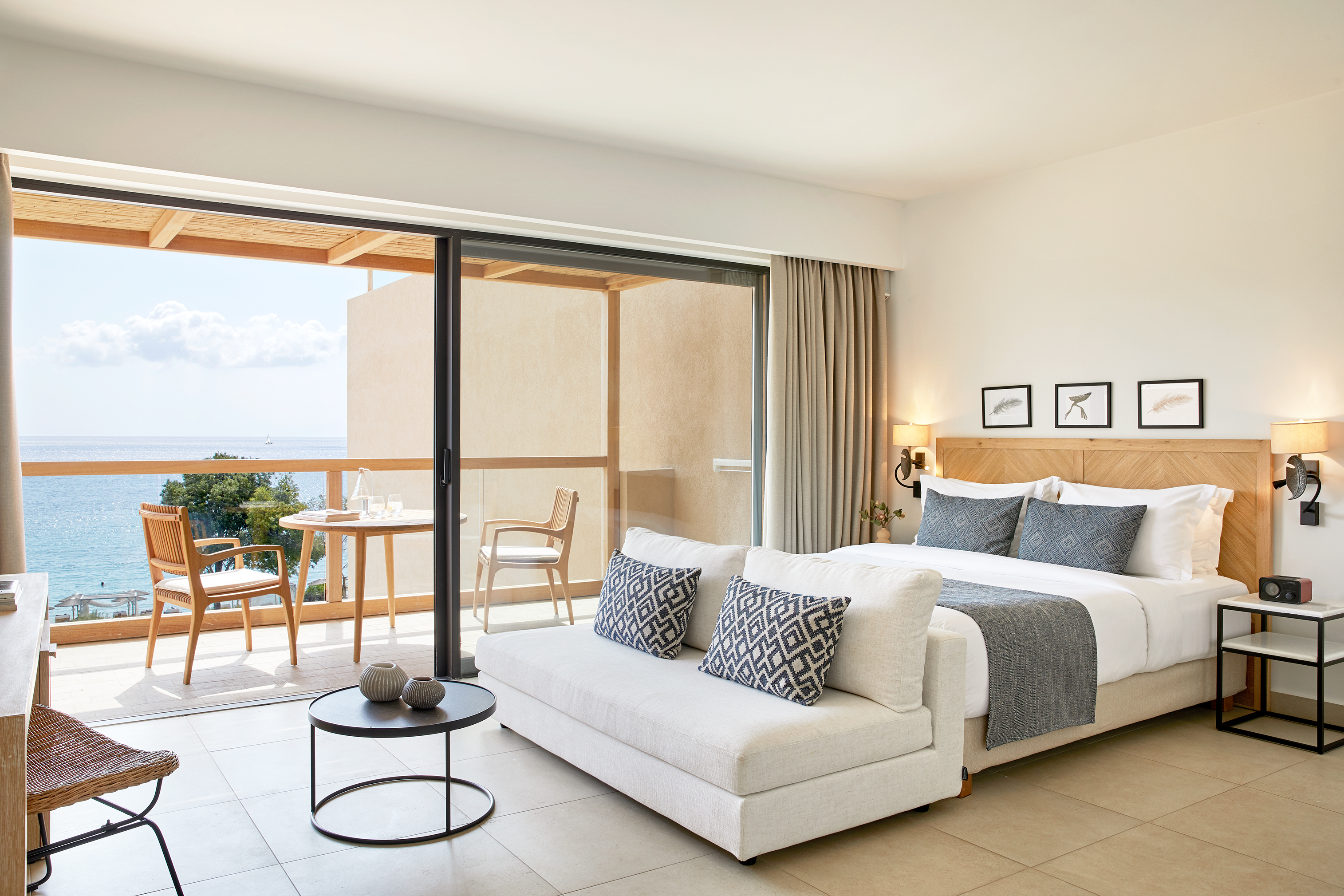 DOUBLE ROOM SUPREME DELUXE (GRACE) (RA)
