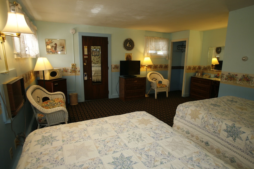 Bennington Motor Inn 23/35