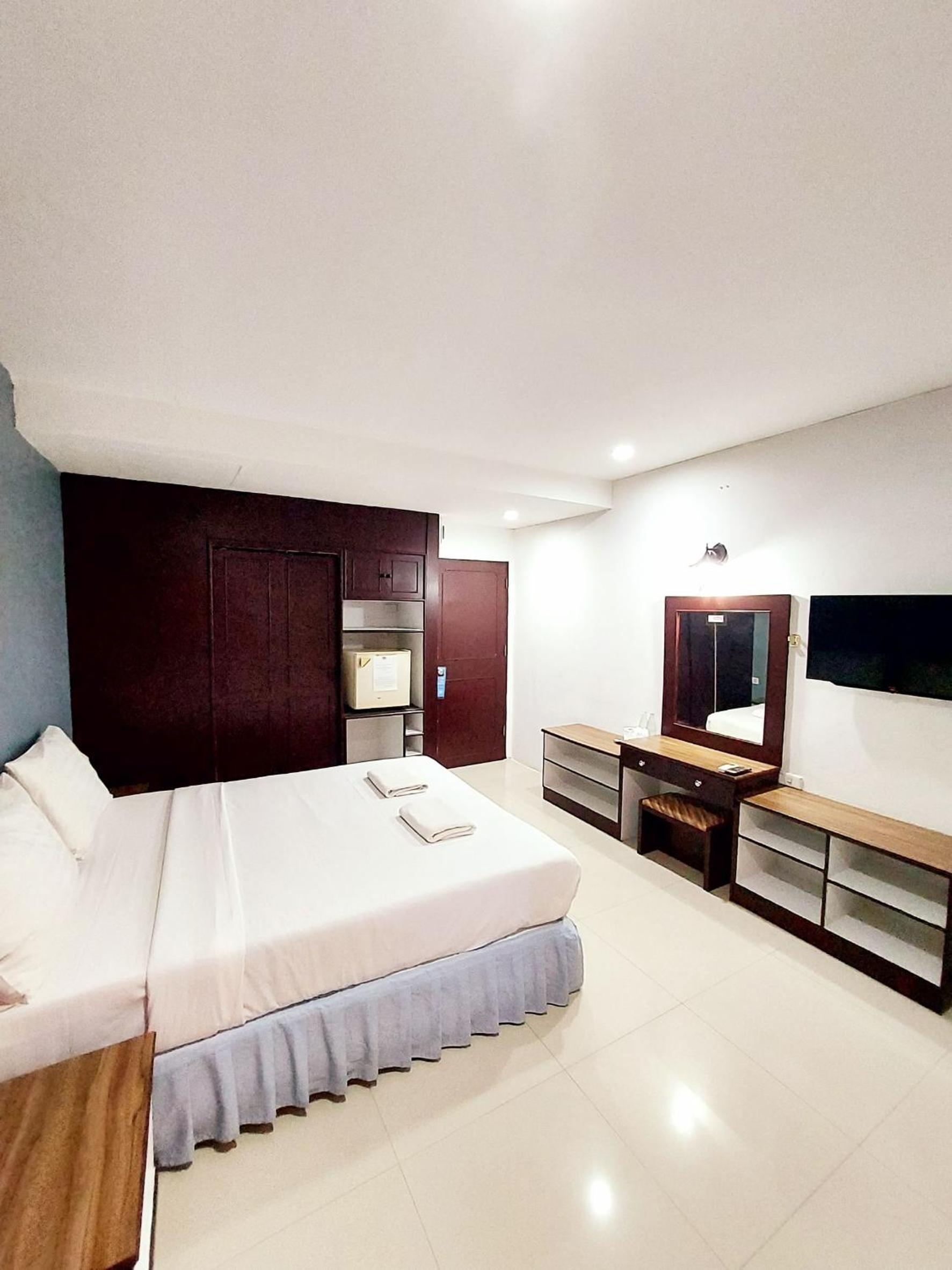 SUPERIOR, DOUBLE BED