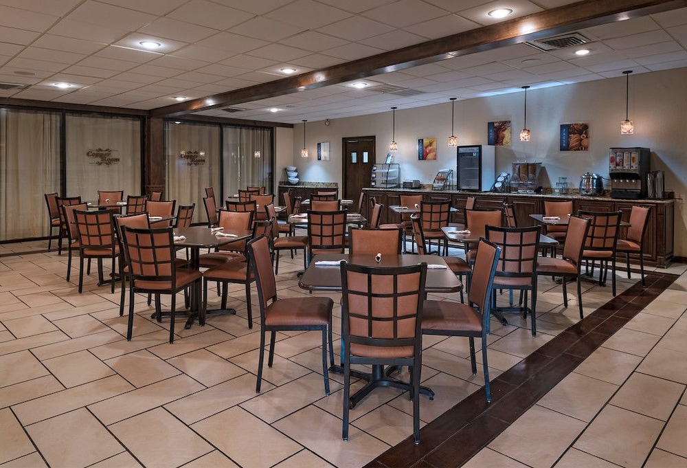 Stevens Inn a Howard Johnson by Wyndham 55/68