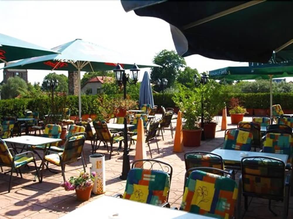 Hotel Lindenberger Hof 26/28