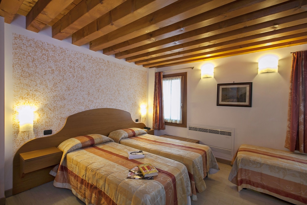 Albergo Antica Corte Marchesini 14/50
