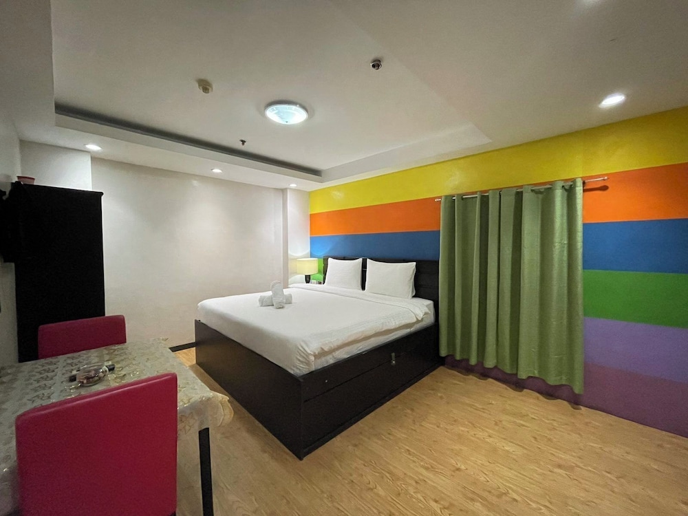 Fave Hotel Angeles City 15/37