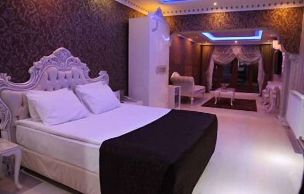 Royal Anka Hotel 10/32