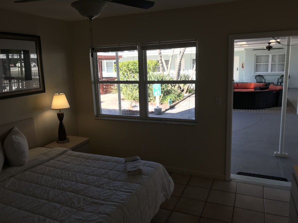 Miramar Resort 11/50