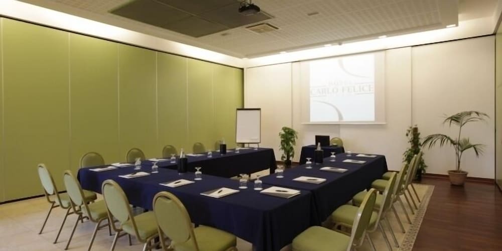 Best Western Hotel Carlo Felice 51/56