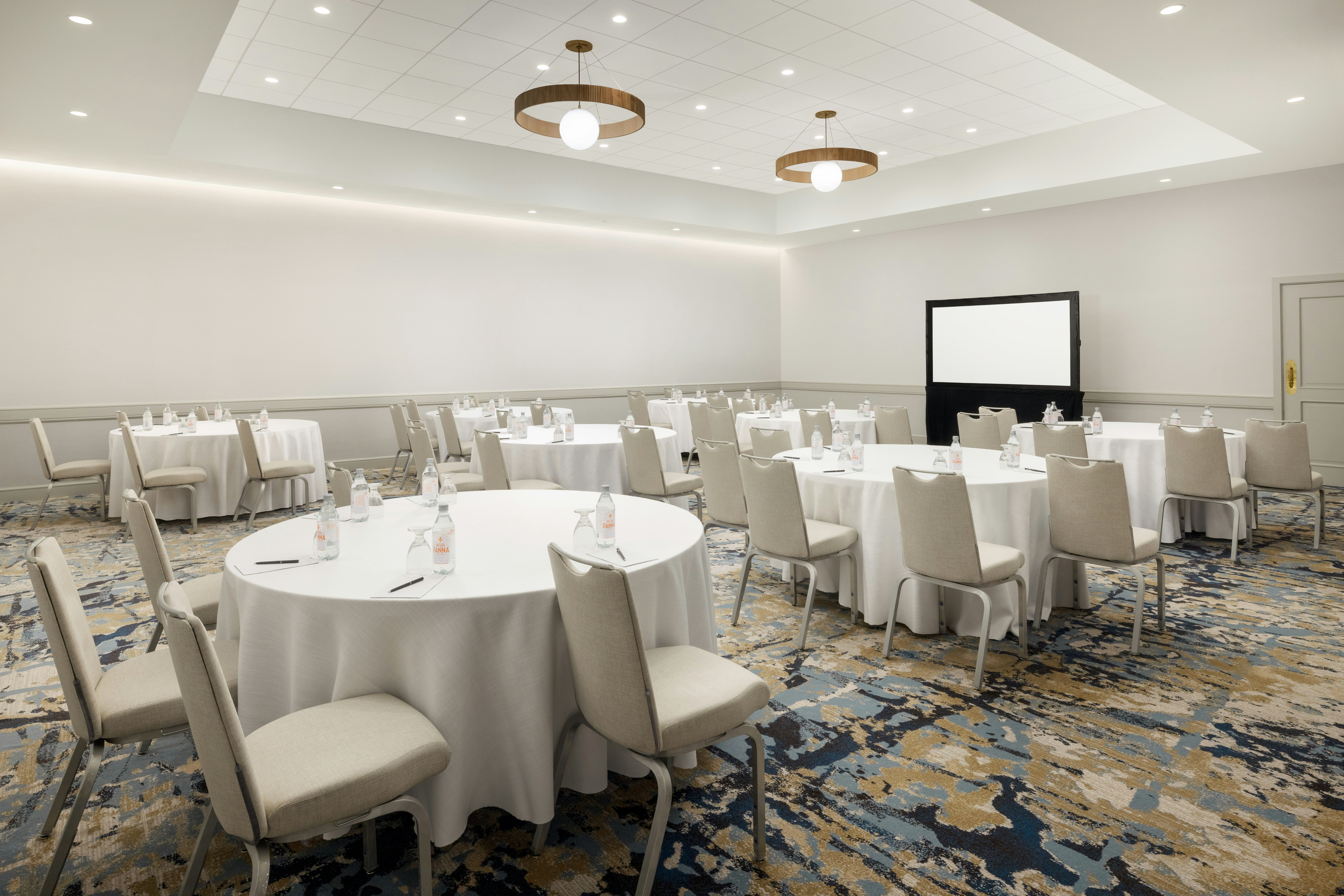 Hilton Boston Back Bay 68/74
