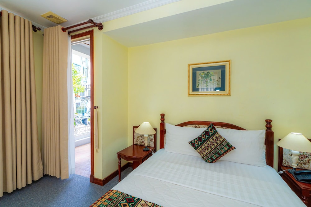 SUITE, DOUBLE BED
