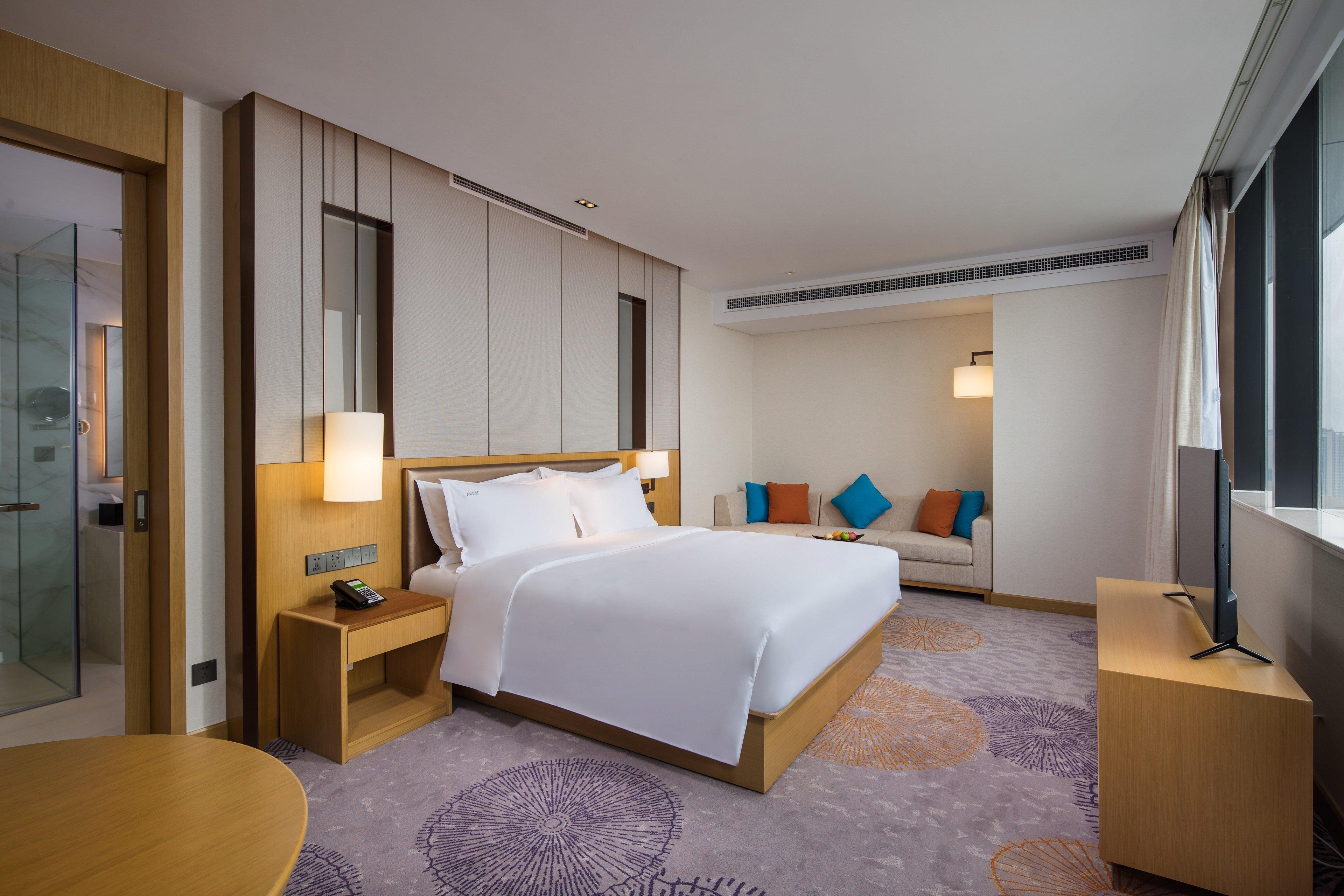Premium, King Bed, Lounge Access