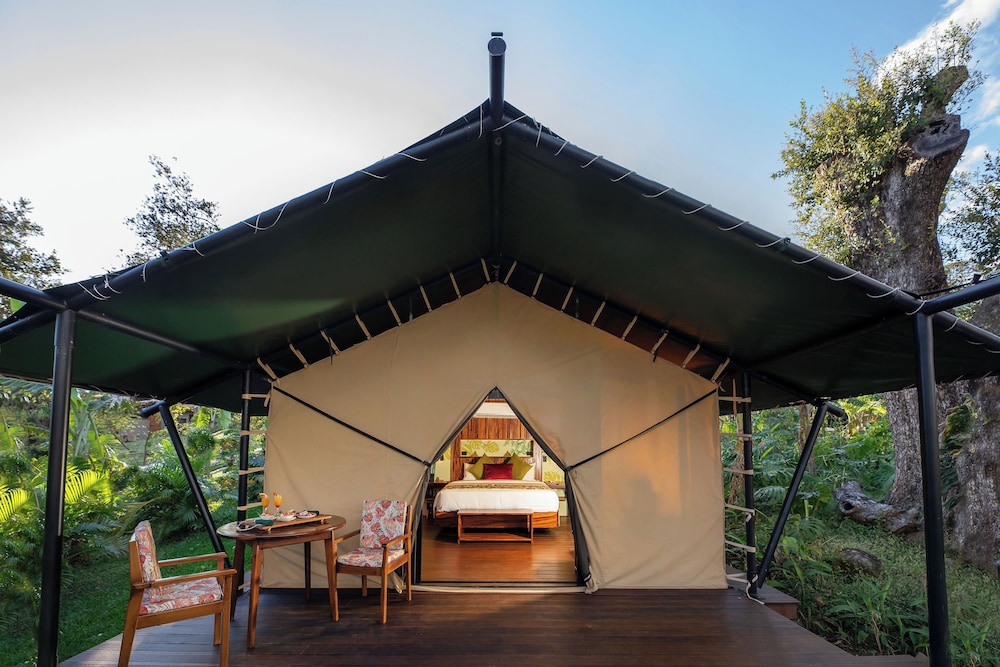 Hacienda Guachipelin Hotel in Curubande