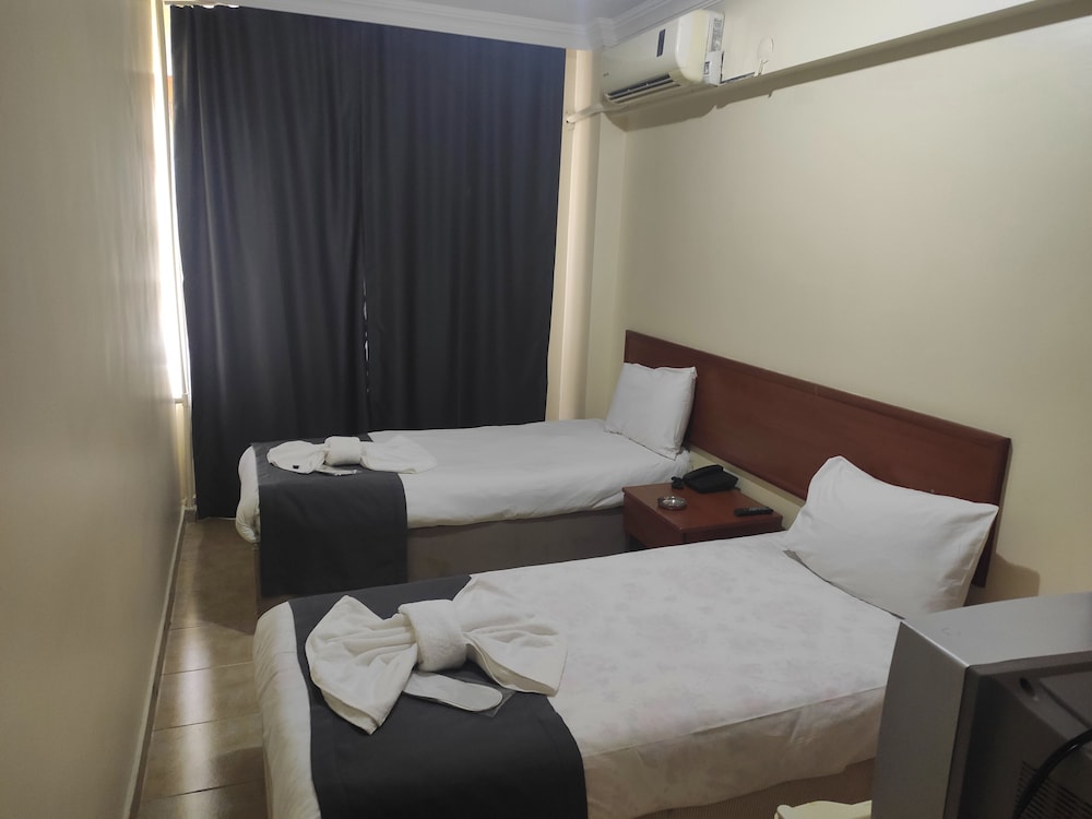 Standard, Single Bed, City View