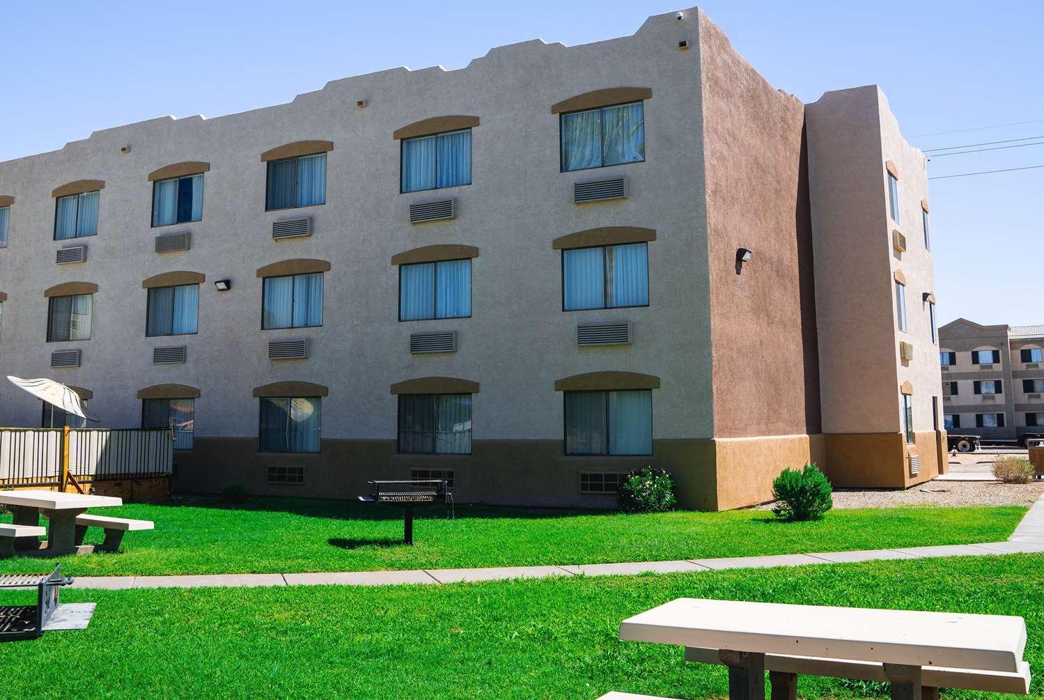 Super 8 by Wyndham Yuma 2/24