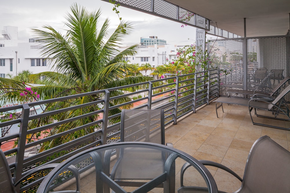 SBV Luxury Ocean Hotel Suites 26/42