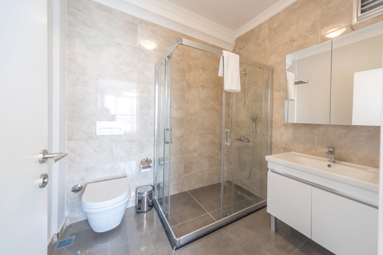 جناح، Green Hills Suites 7/8