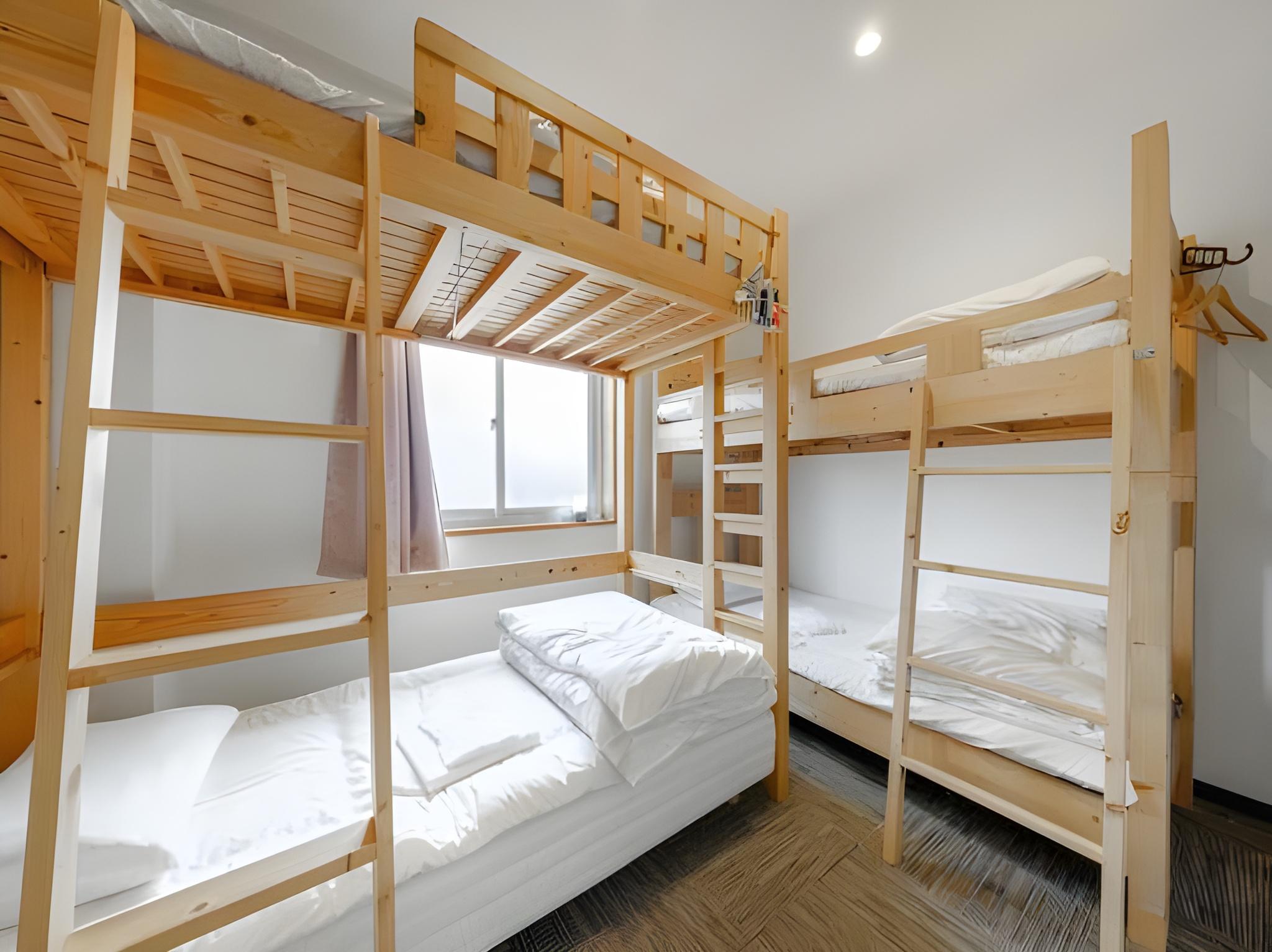 Room, Single