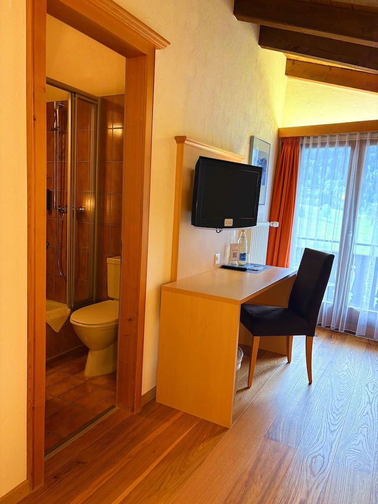 Madrisa Lodge 47/62