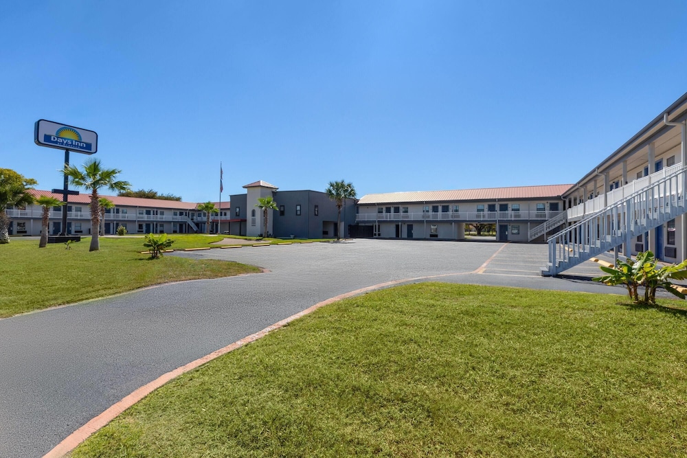 Days Inn by Wyndham Aransas Pass 44/50