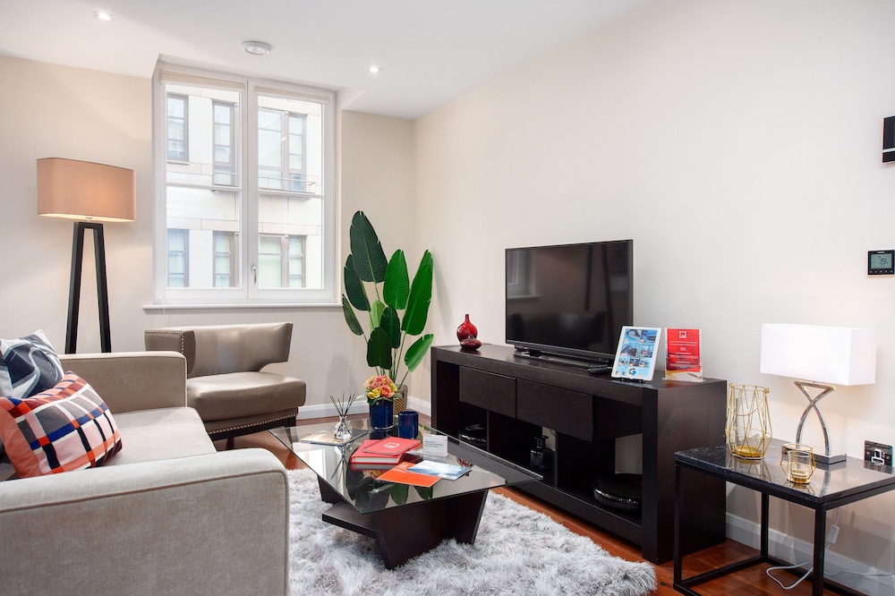 Chancery Lane Apartments by MySquare 25/35