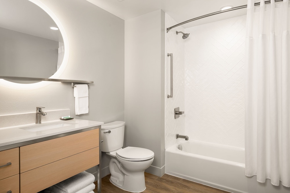 TownePlace Suites Iron Mountain 20/22