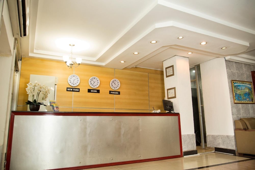 Hotel Republica Panama 4/60