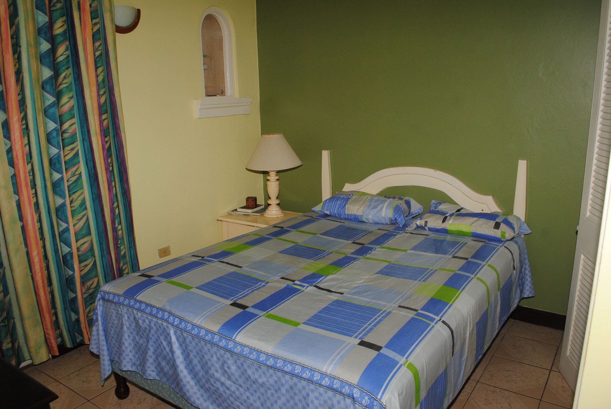 1 BEDROOM, COMFORT, STUDIO