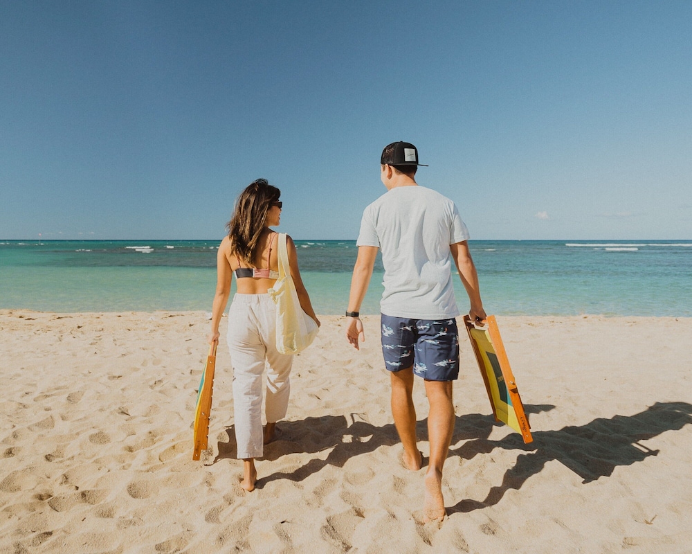 Kaimana Beach Hotel 36/50