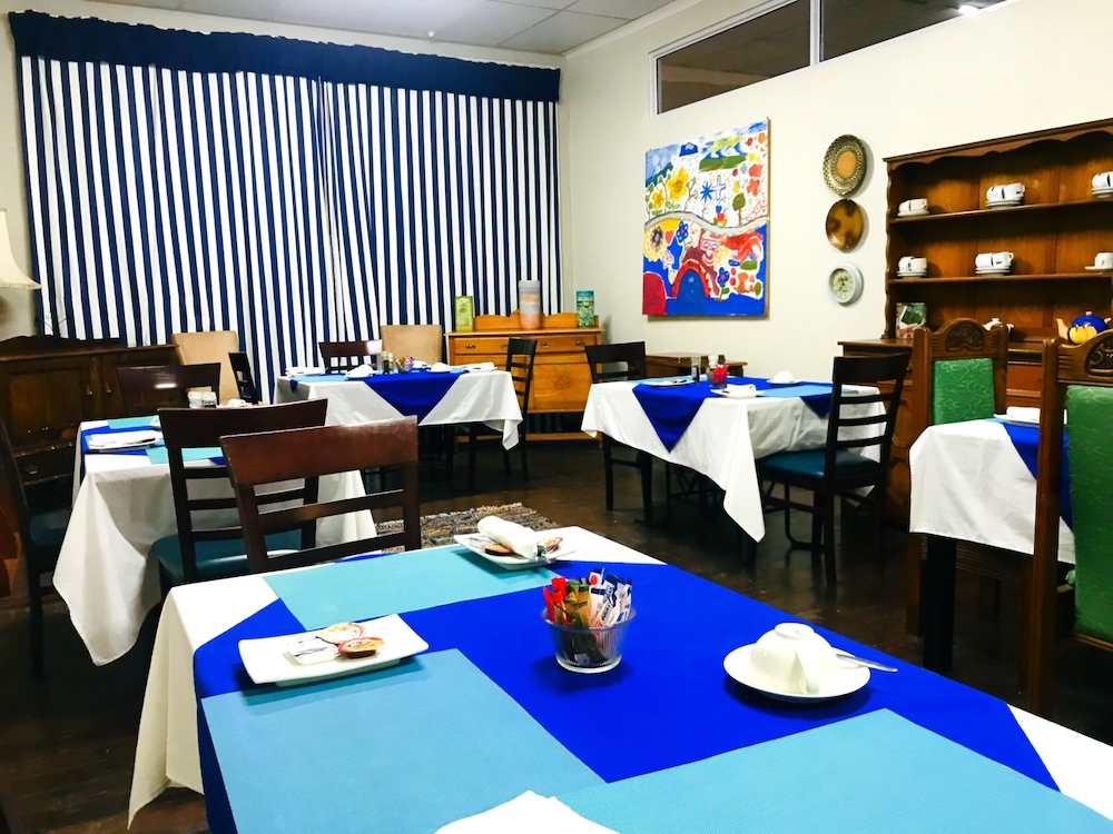 Athenian Villa 26/50