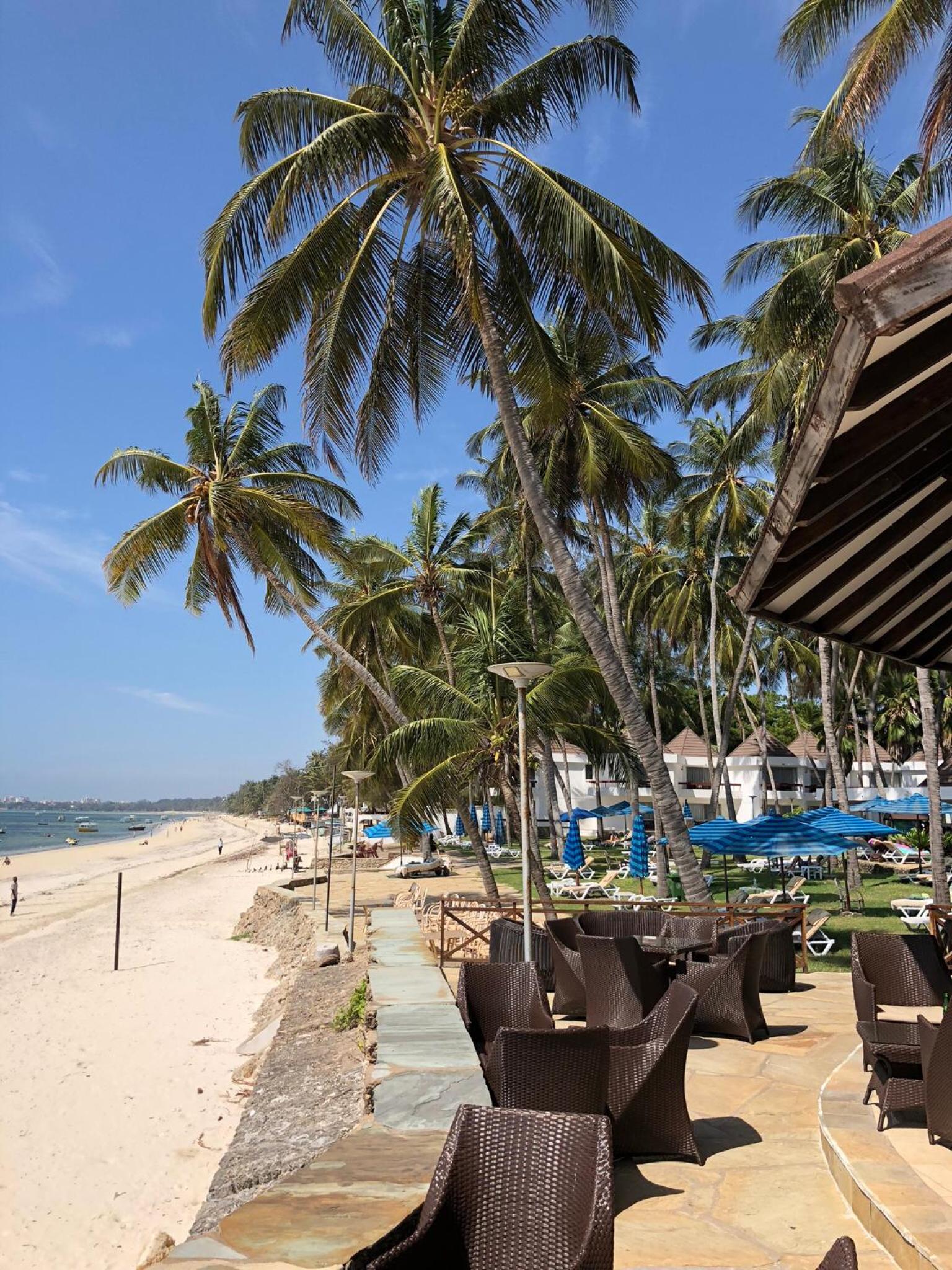 Kenya Bay Beach Hotel 38/46
