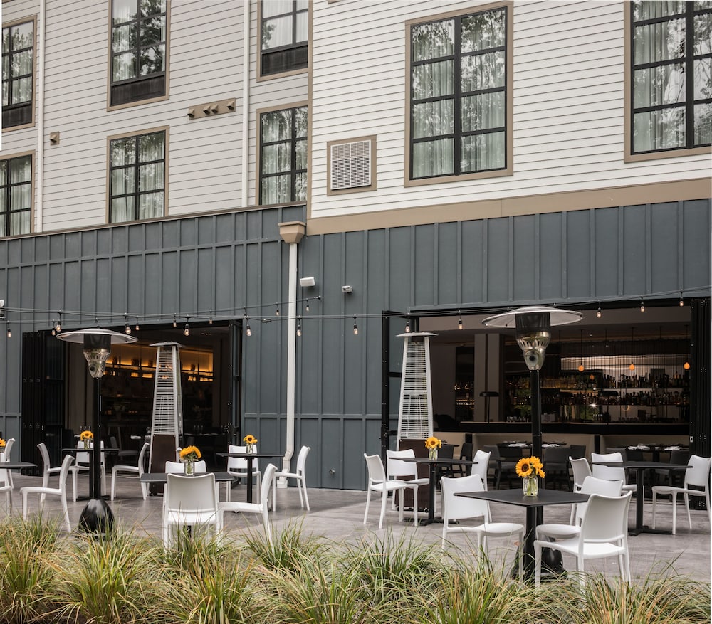 Hotel Zero Degrees Danbury 5/37