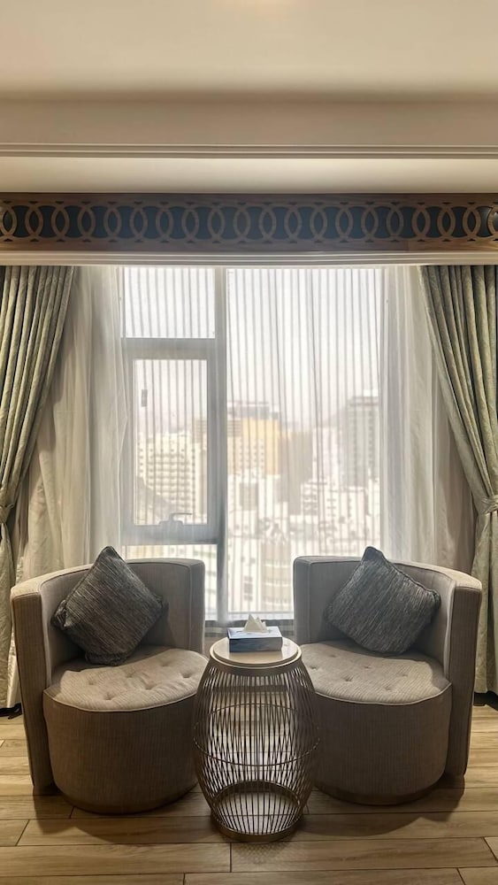 فيوليت(Violet Al Azizia Hotel) 35/50