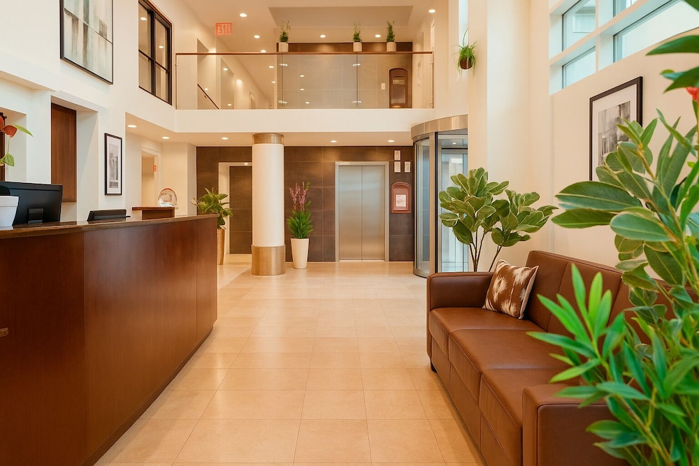 LIC Manhattan View Hotel 7/32