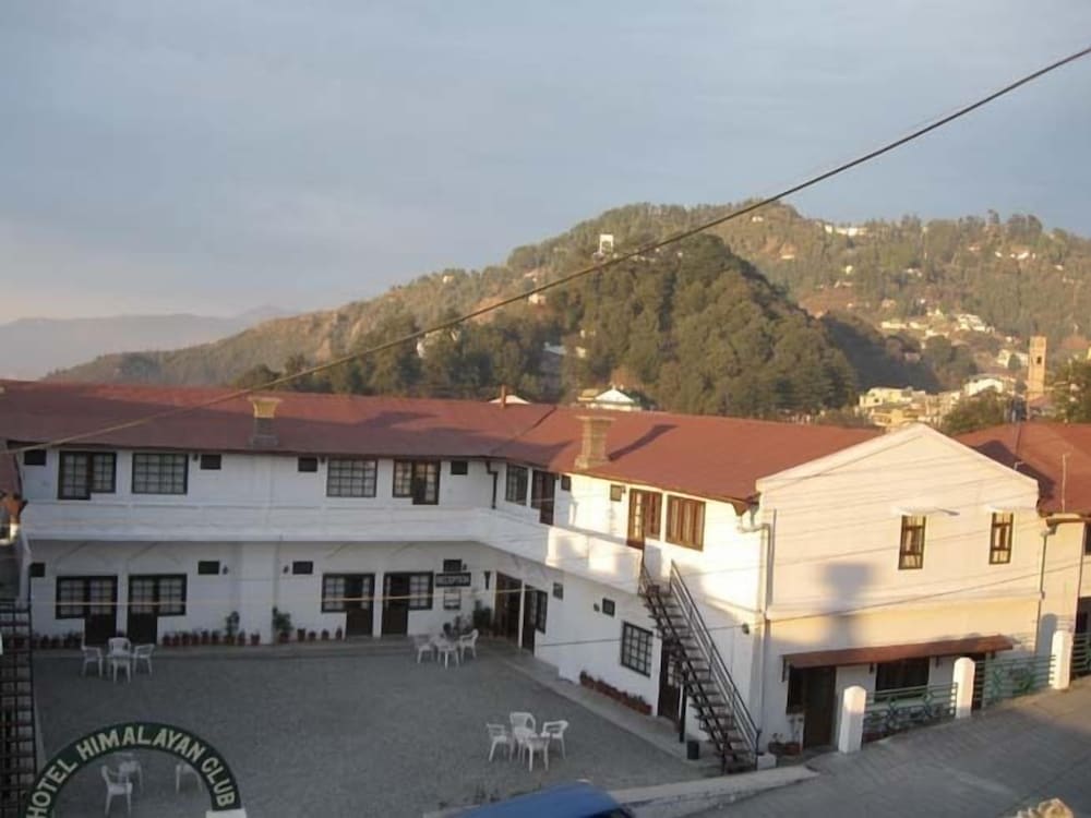 HOTEL HIMALAYAN CLUB 5/48