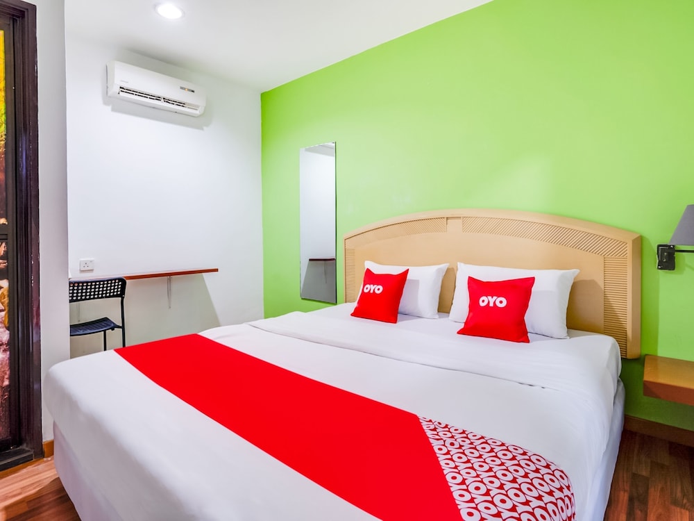 OYO 89652 Bjorn Boutique Hotel 16/25