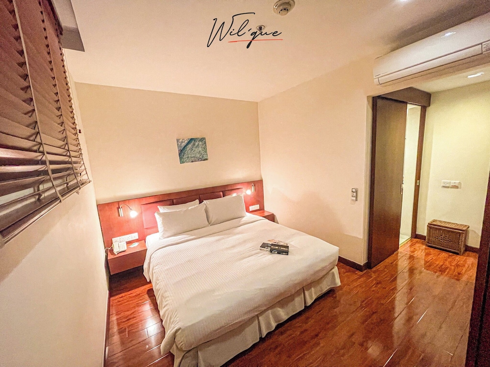 1 BEDROOM, DELUXE