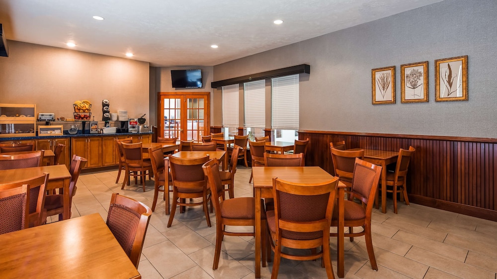 Best Western Wheatland Inn 28/47