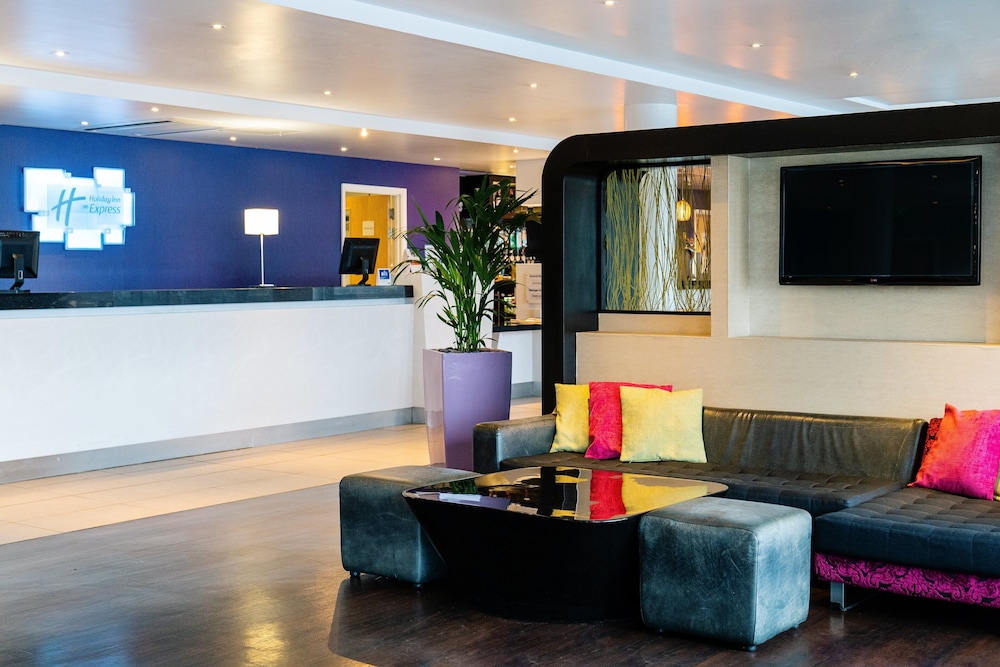 Holiday Inn Express Dundee 8/51